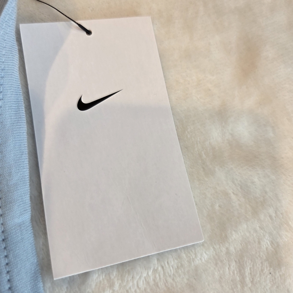 Nike Kids Sportswear Essential Tank Top Blue Size XL FV5325-440 New - Picture 4 of 9